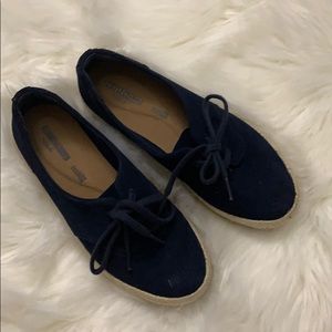 Clarks Collection US7 slip on shoes